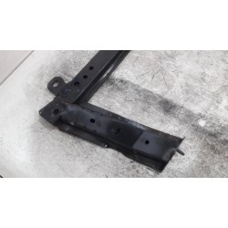 Renault - Clio - Radiator bar