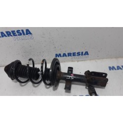 Renault - Clio - Front shock absorber rod, left