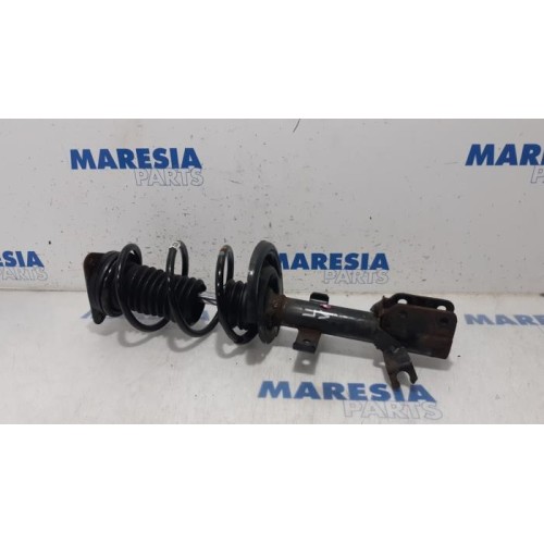 Renault - Clio - Front shock absorber rod, left