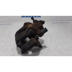 Renault - Clio - Front brake calliper, right