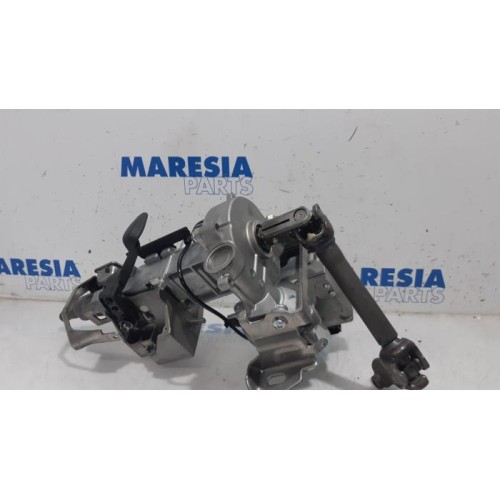 Renault - Clio - Steering column housing