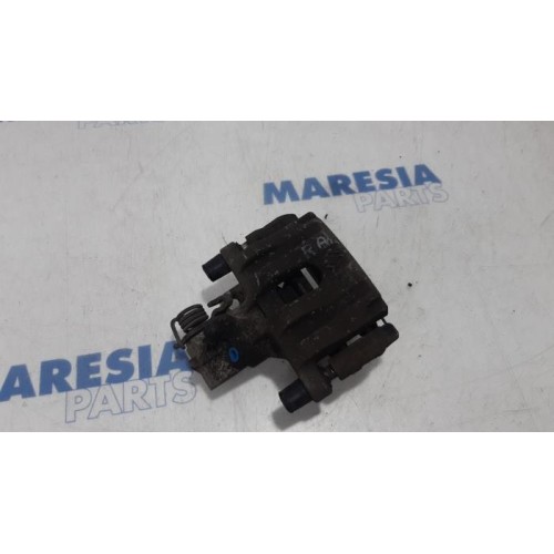 Renault - Espace - Rear brake calliper, right