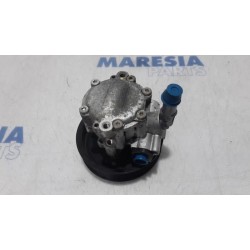 Renault - Espace - Power steering pump