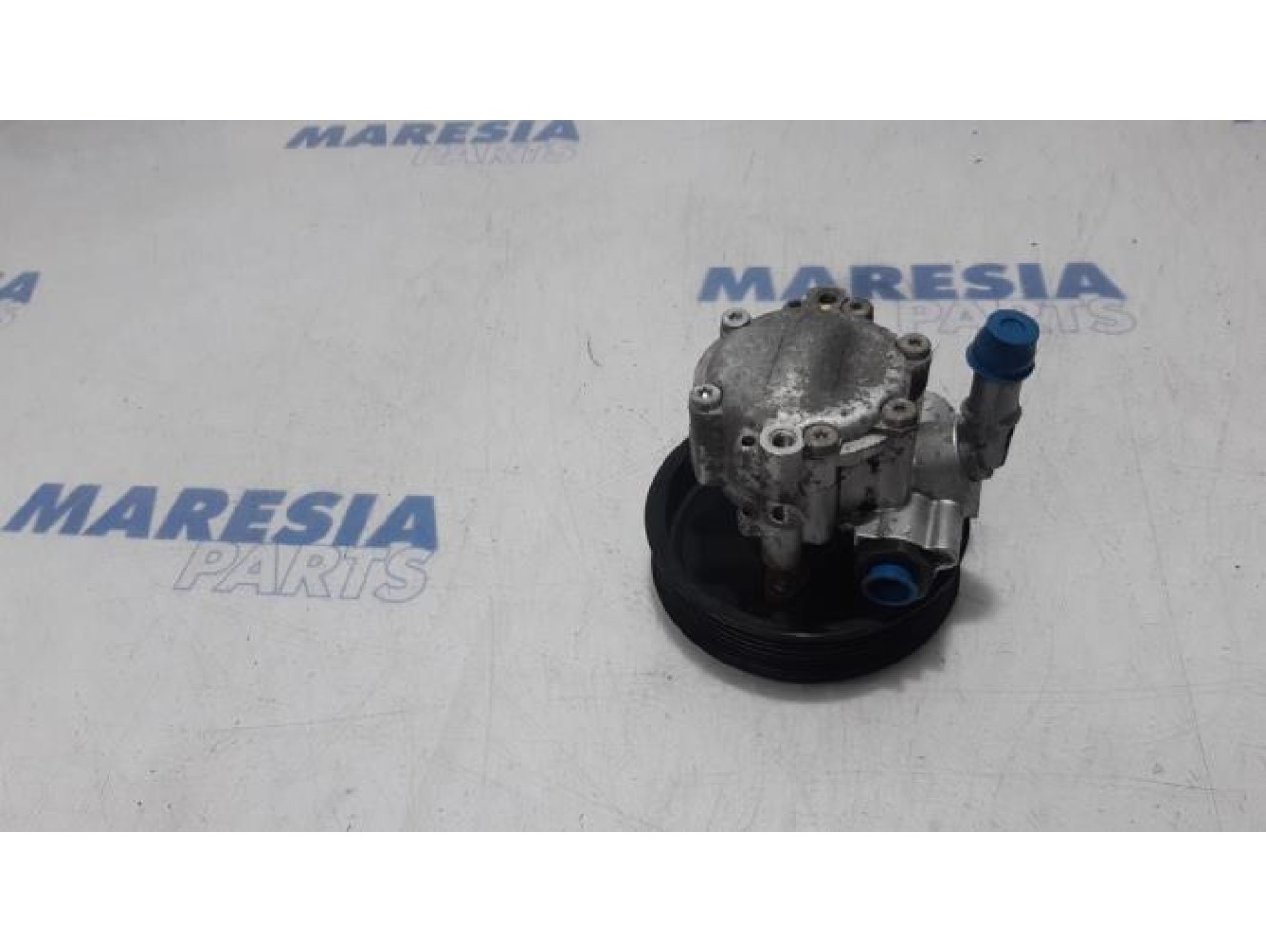 Renault - Espace - Power steering pump