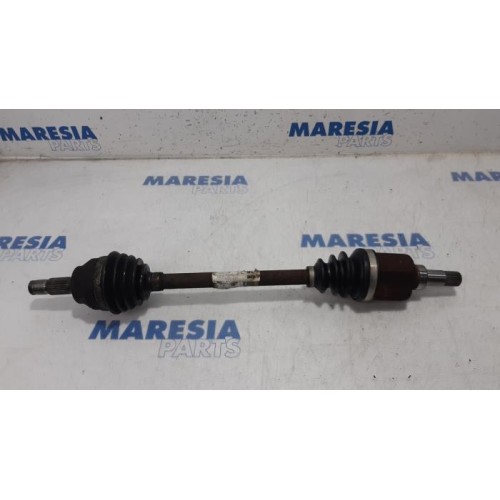 Peugeot - 207 - Front drive shaft, left