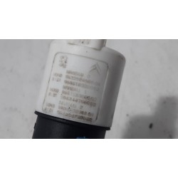 Peugeot - RCZ - Scheibensprüherpumpe vorne