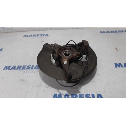 Citroen - C5 - Knuckle, front right