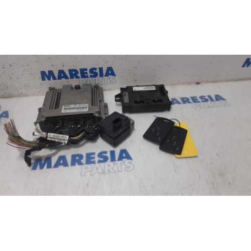 Renault - Clio - Engine management computer