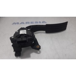 Renault - Clio - Throttle pedal position sensor