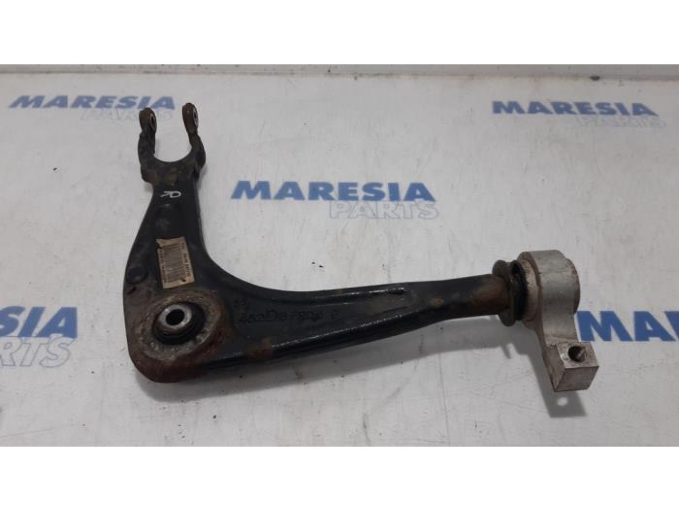 Citroen - C5 - Front lower wishbone, right