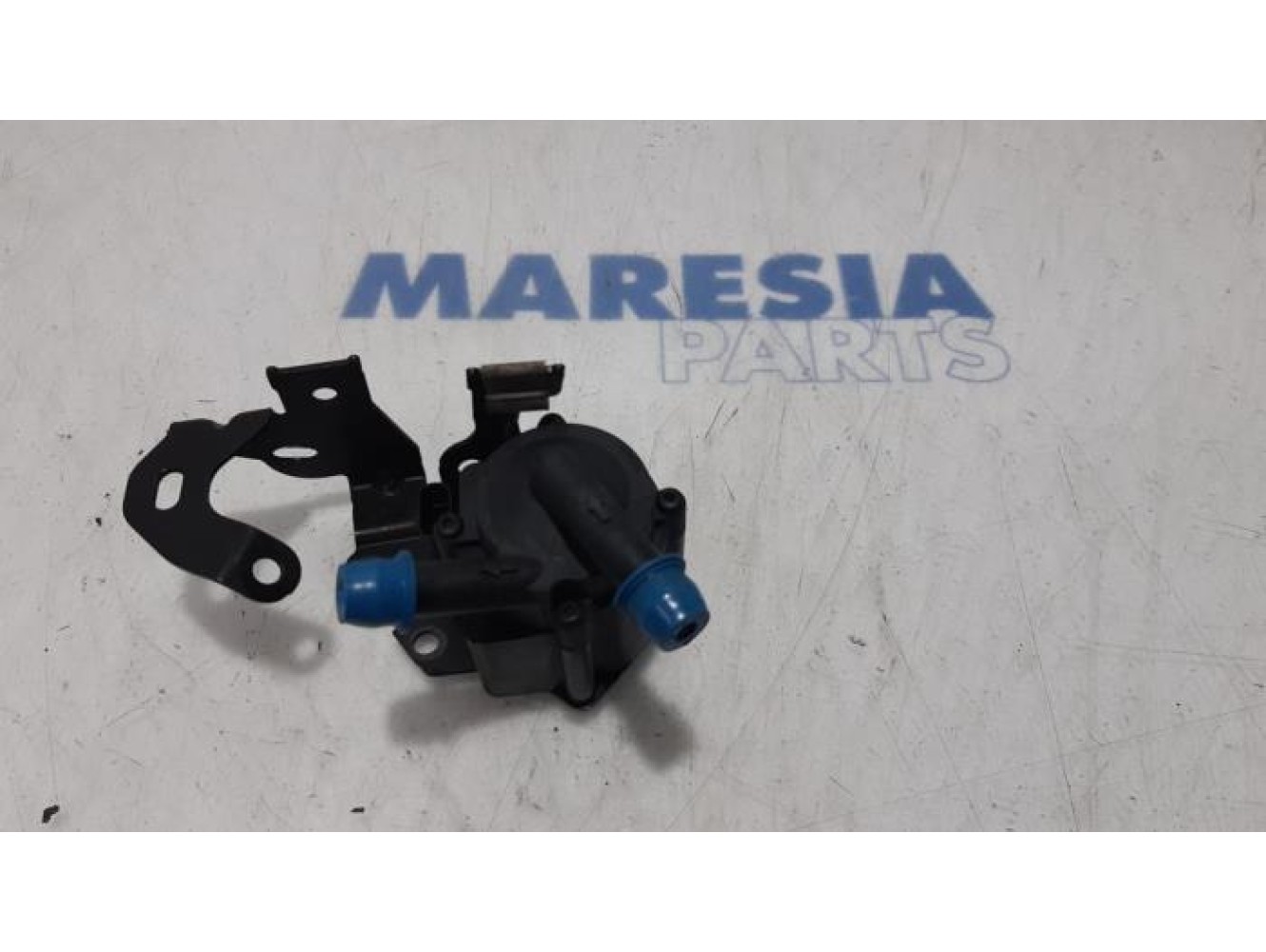Citroen - C5 - Additional water pump