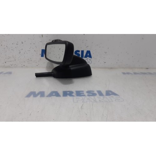 Peugeot - 207 - Rear view mirror