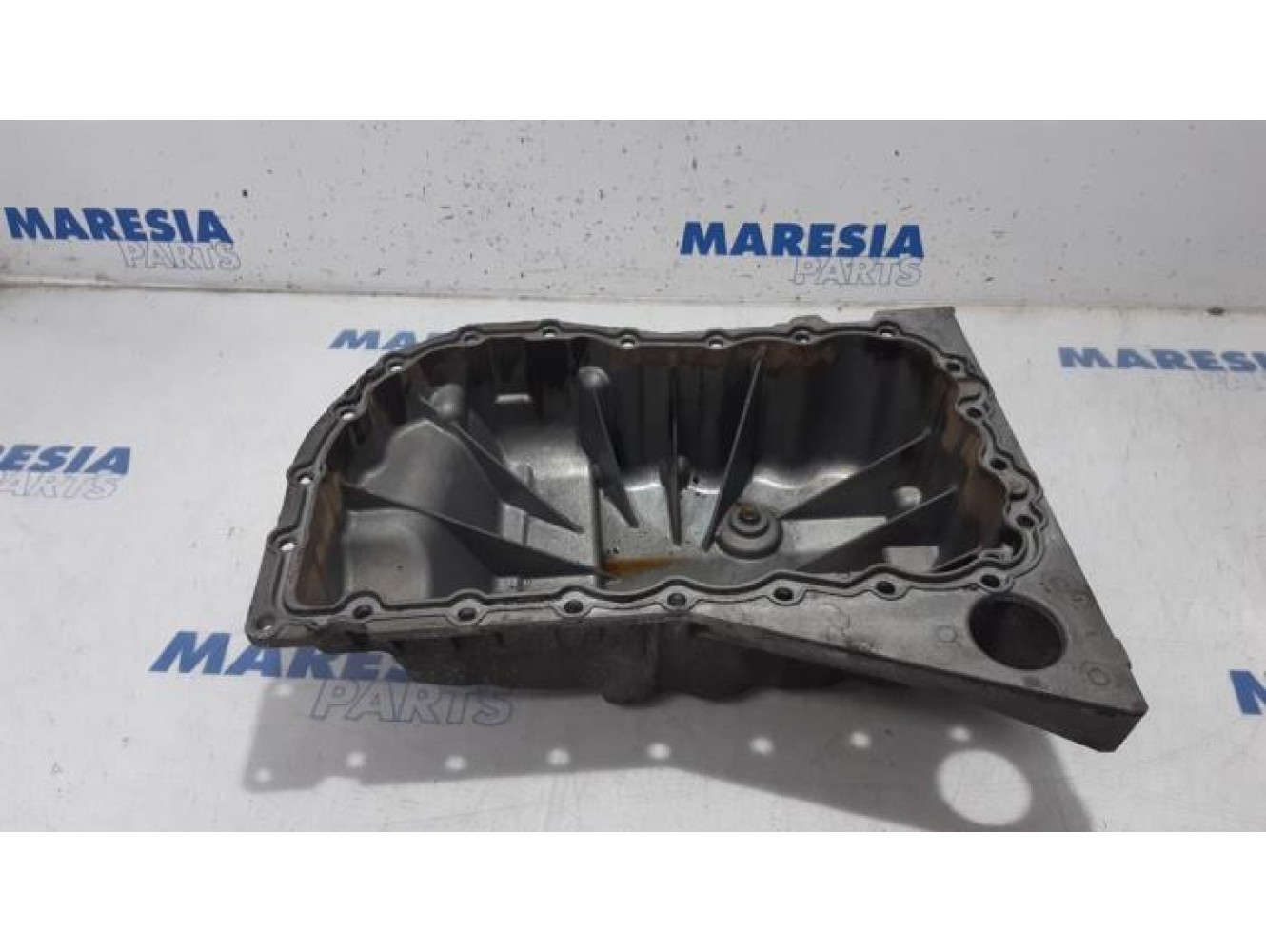 Renault - Grand Scenic - Sump