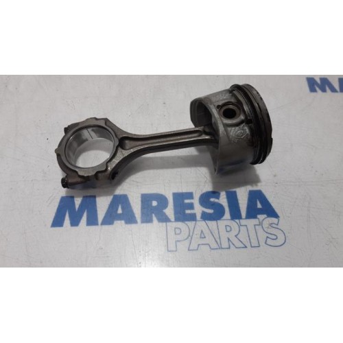 Renault - Grand Scenic - Piston