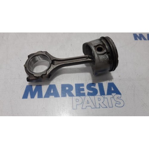 Renault - Grand Scenic - Piston