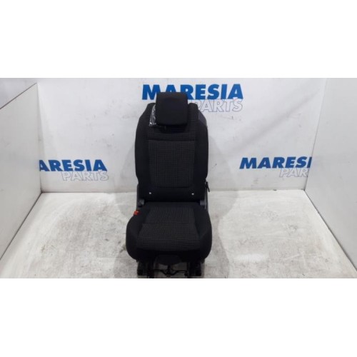 Peugeot - 5008 - Sitz hinten