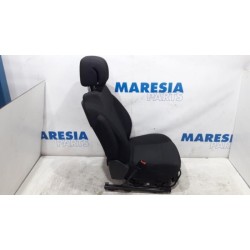 Peugeot - 5008 - Sitz links