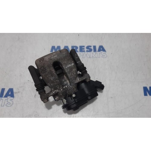 Renault - Espace - Rear brake calliper, right