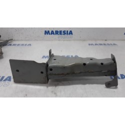 Renault - Espace - Front bumper bracket, right