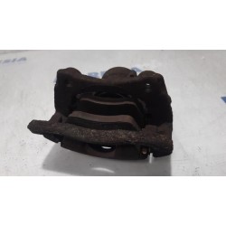 Renault - Clio - Front brake calliper, left