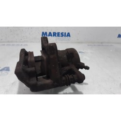 Renault - Clio - Front brake calliper, right