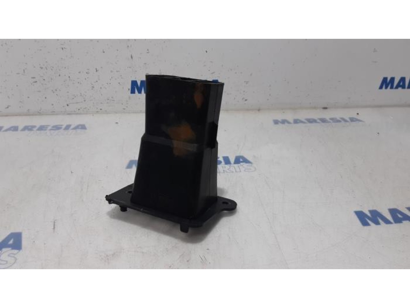 Peugeot - 5008 - Front bumper frame