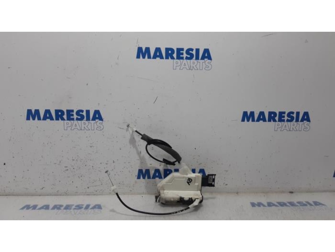 Citroen - C5 - Front door lock mechanism 4-door, right