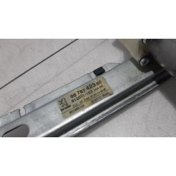 Peugeot - 5008 - Rear door window mechanism 4-door, left