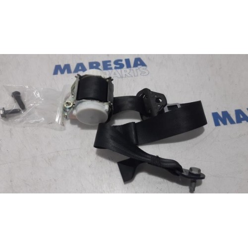 Peugeot - 5008 - Rear seatbelt, right