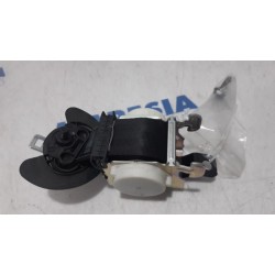 Peugeot - 5008 - Rear seatbelt, centre