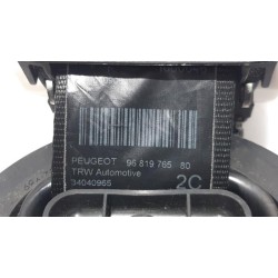 Peugeot - 5008 - Rear seatbelt, centre