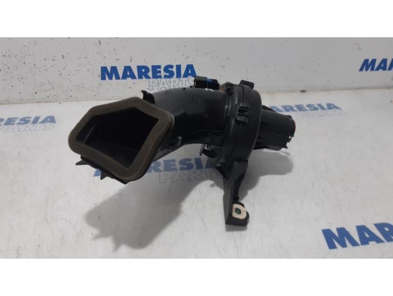 Peugeot - 5008 - Heating and ventilation fan motor