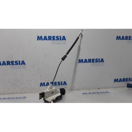 Peugeot - 5008 - Door lock mechanism 4-door, front left