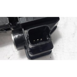 Peugeot - 5008 - Tailgate lock mechanism