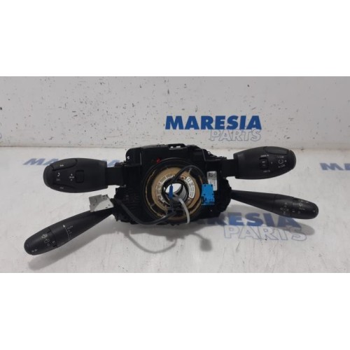 Peugeot - 5008 - Steering column stalk