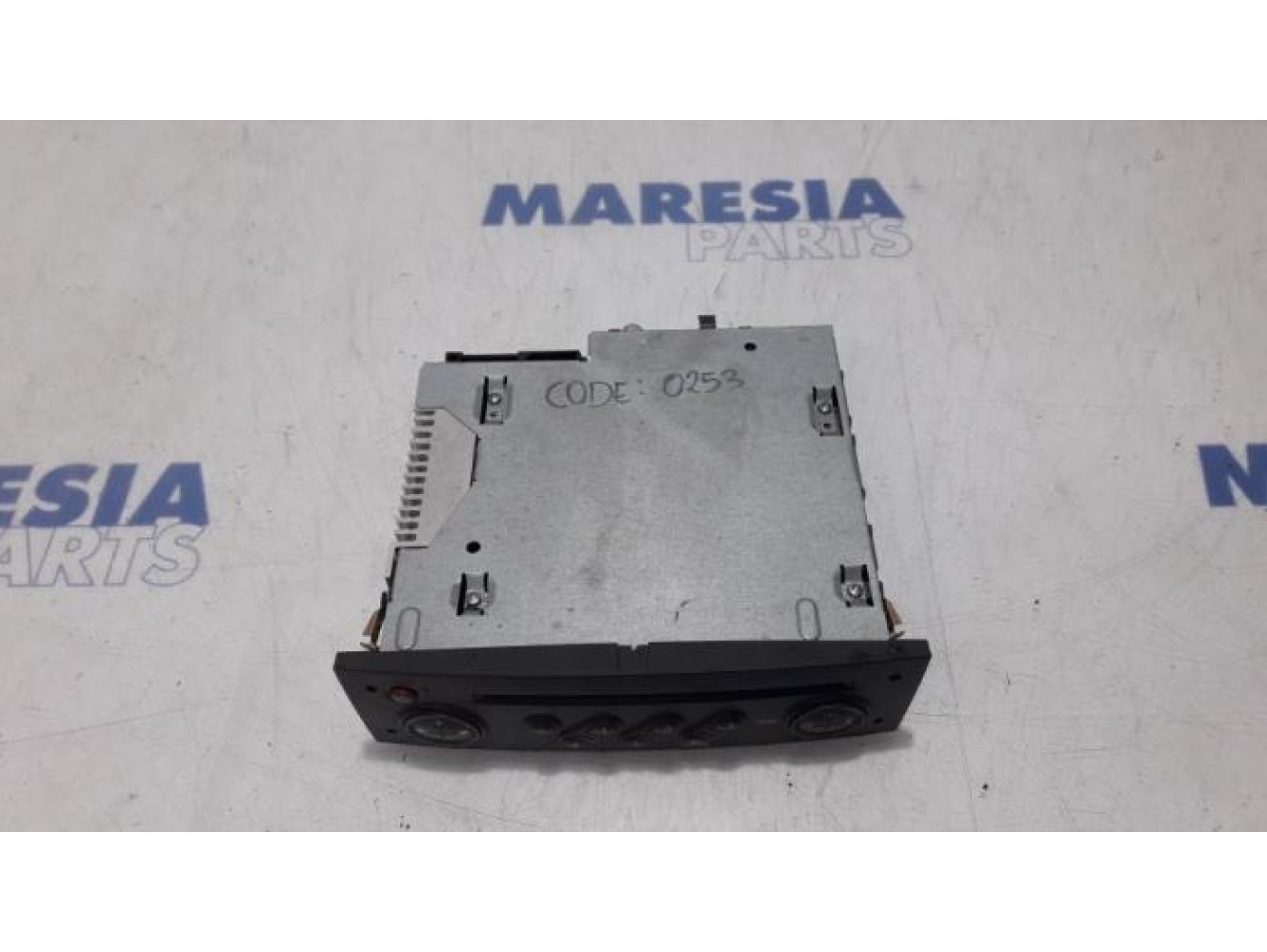 Renault - Clio - Radio CD player