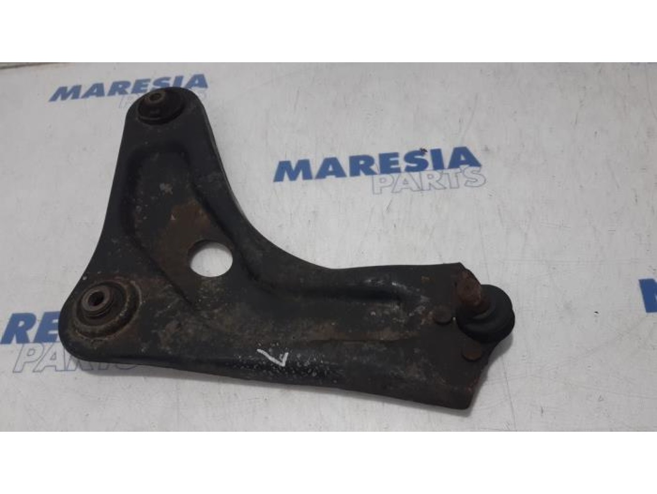 Peugeot - 207 - Querlenker unten links vorne