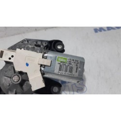 Renault - Clio - Ruitenwissermotor achter