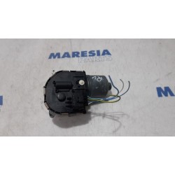 Peugeot - 5008 - Front wiper motor