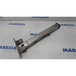 Peugeot - 5008 - Subframe
