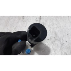 Peugeot - 5008 - Scheibensprüherpumpe vorne