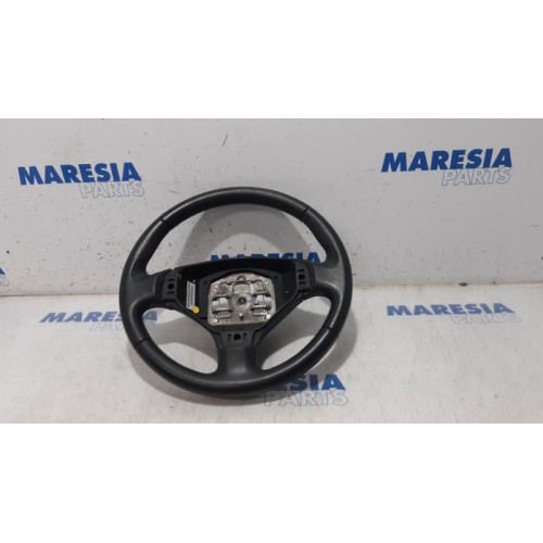 Peugeot - 5008 - Steering wheel