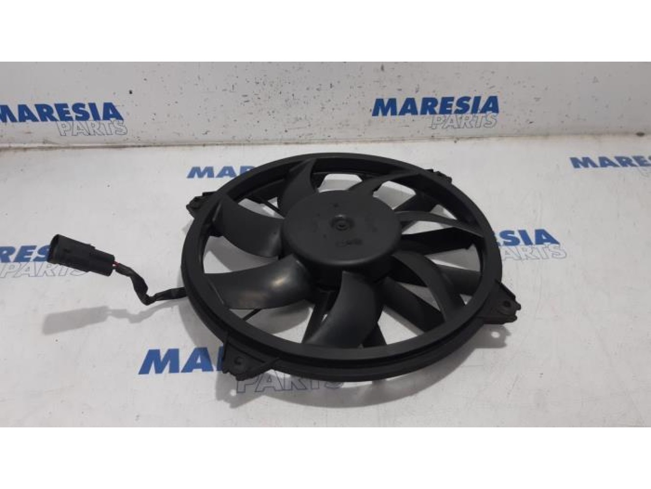 Peugeot - 5008 - Fan motor
