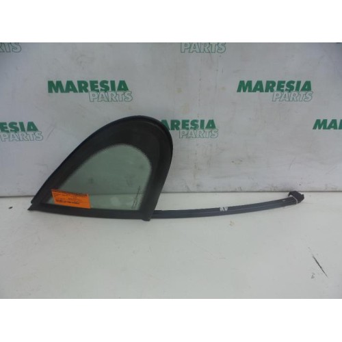 Peugeot - 207 - Quarter light, front right