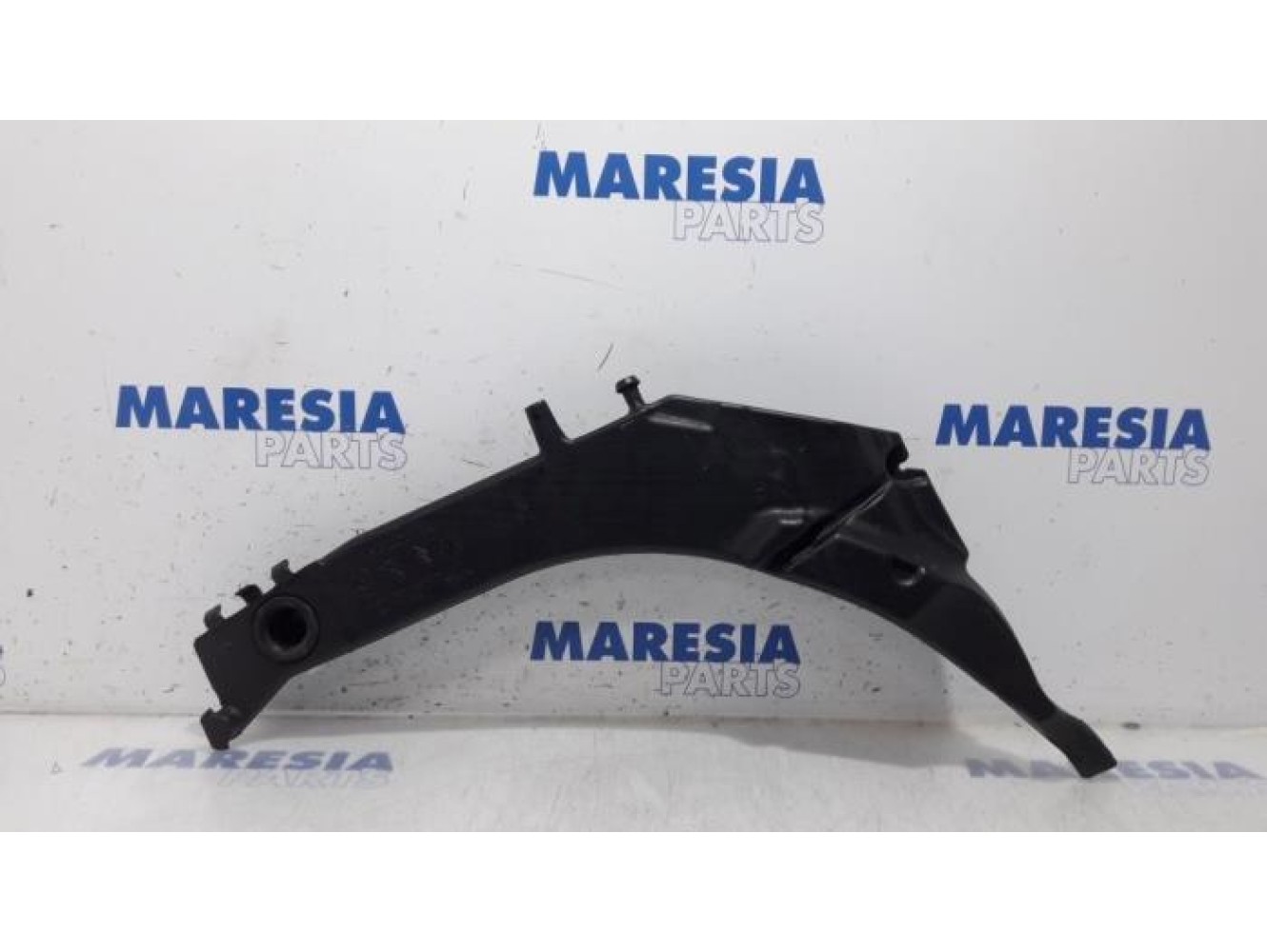 Peugeot - 308 - Front windscreen washer reservoir