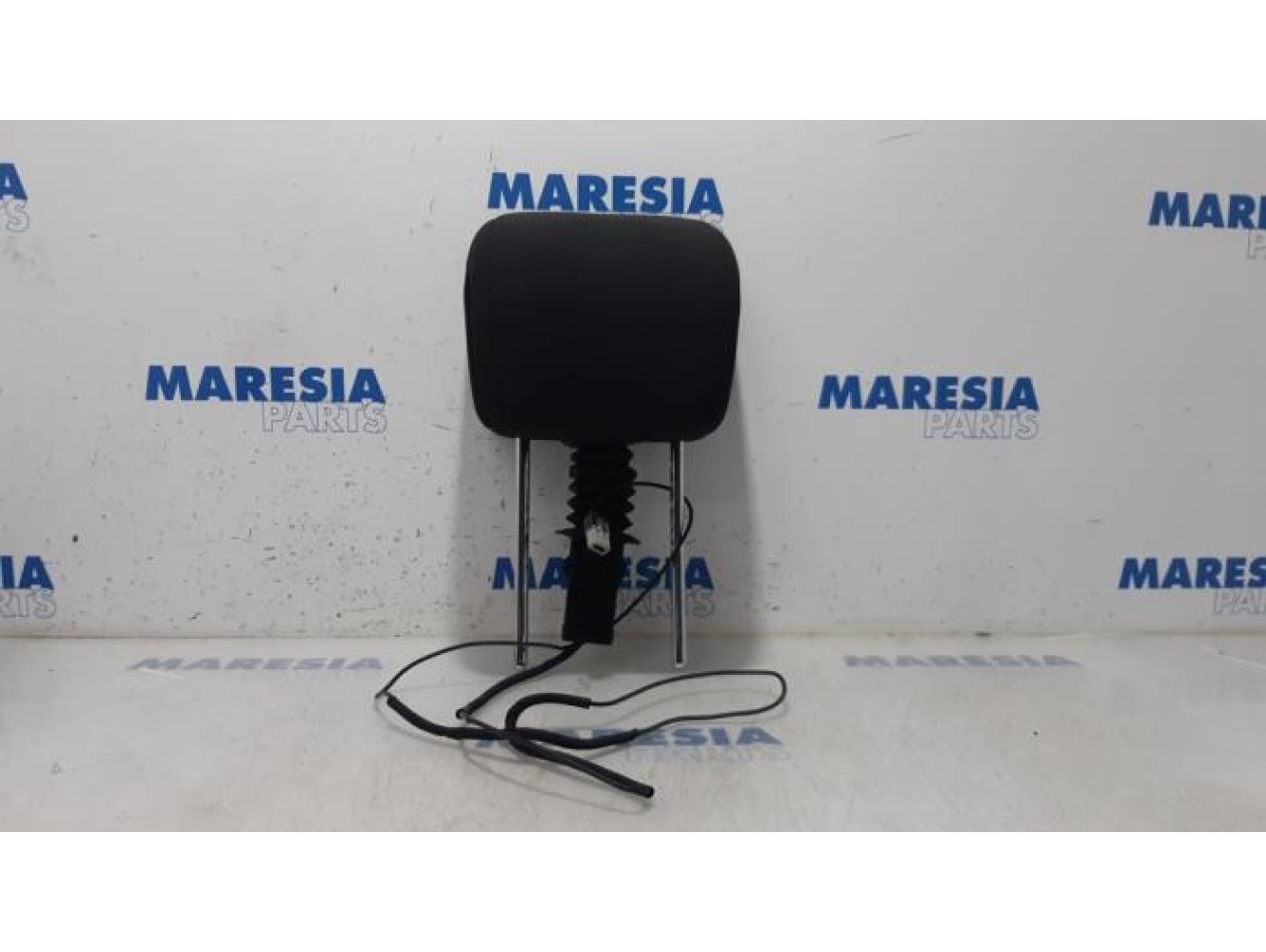 Peugeot - 5008 - Headrest