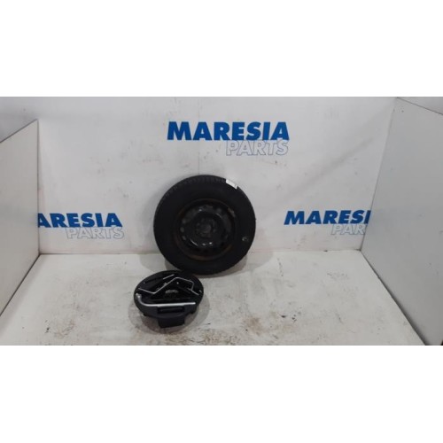 Fiat - Panda - Jackkit + spare wheel