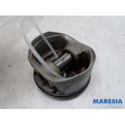 Renault - Espace - Piston