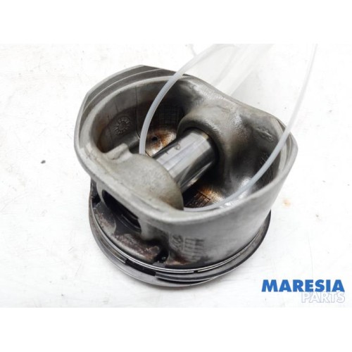 Renault - Espace - Piston