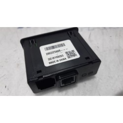 Renault - Espace - AUX / USB connection